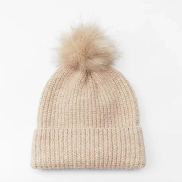 NWT ZARA KNIT POMPOM BEANIE SAND